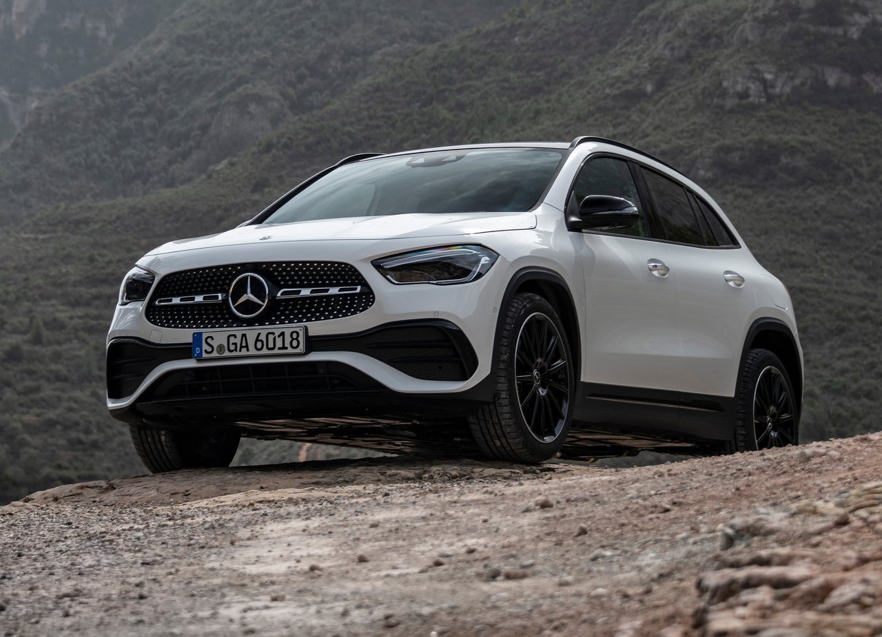 MERCEDES-BENZ GLA, foto 2