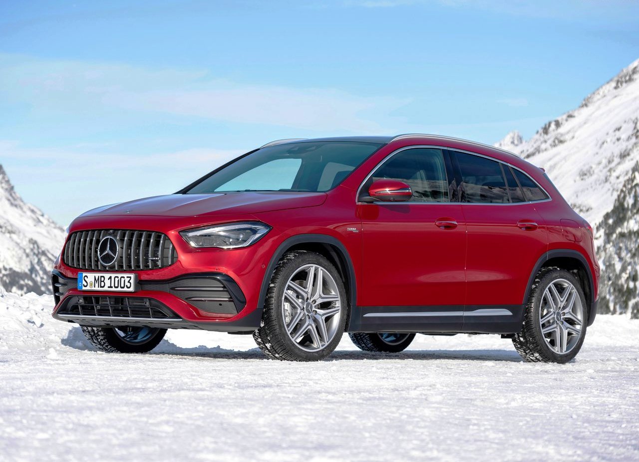 MERCEDES-AMG GLA 35, foto 1
