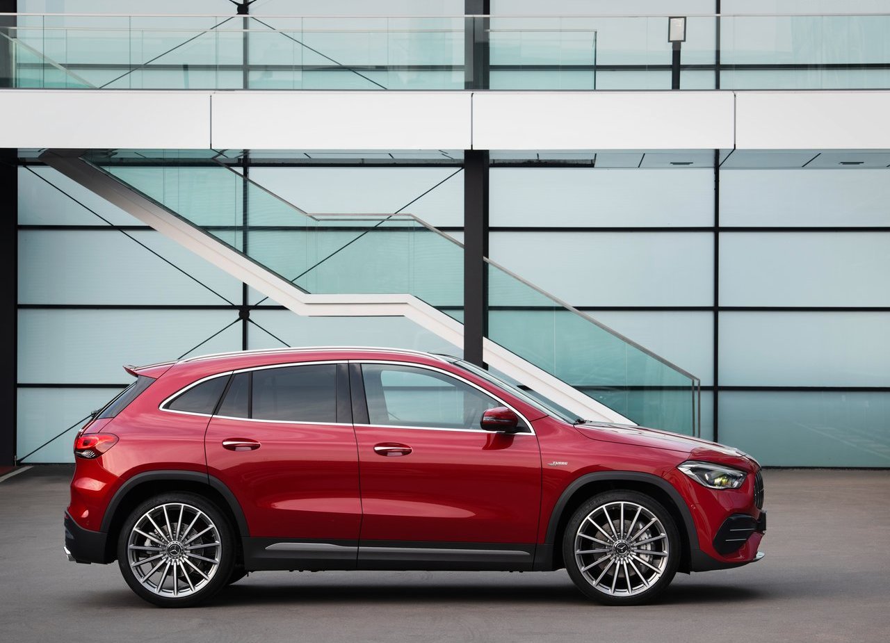 MERCEDES-AMG GLA 35, foto 8