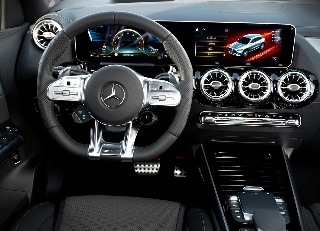 MERCEDES-AMG GLA 35, foto 13