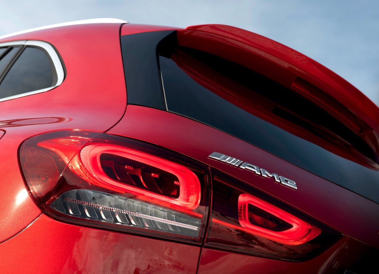 MERCEDES-AMG GLA 35, foto 28