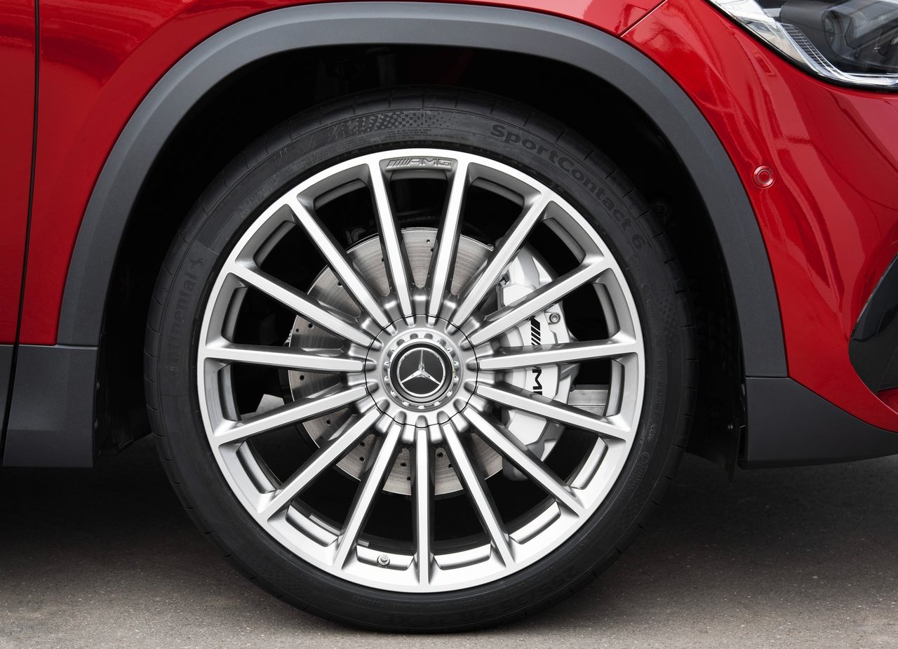 MERCEDES-AMG GLA 35, foto 33
