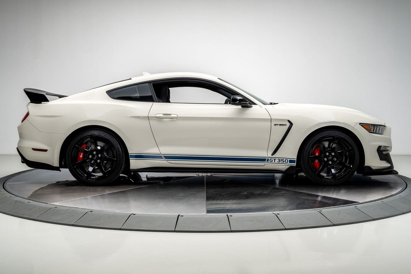 2020 - FORD MUSTANG SHELBY GT350 HERITAGE EDITION, foto 23