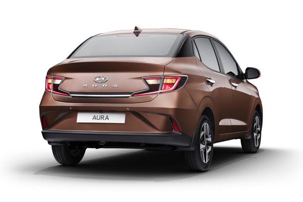 HYUNDAI AURA, foto 2