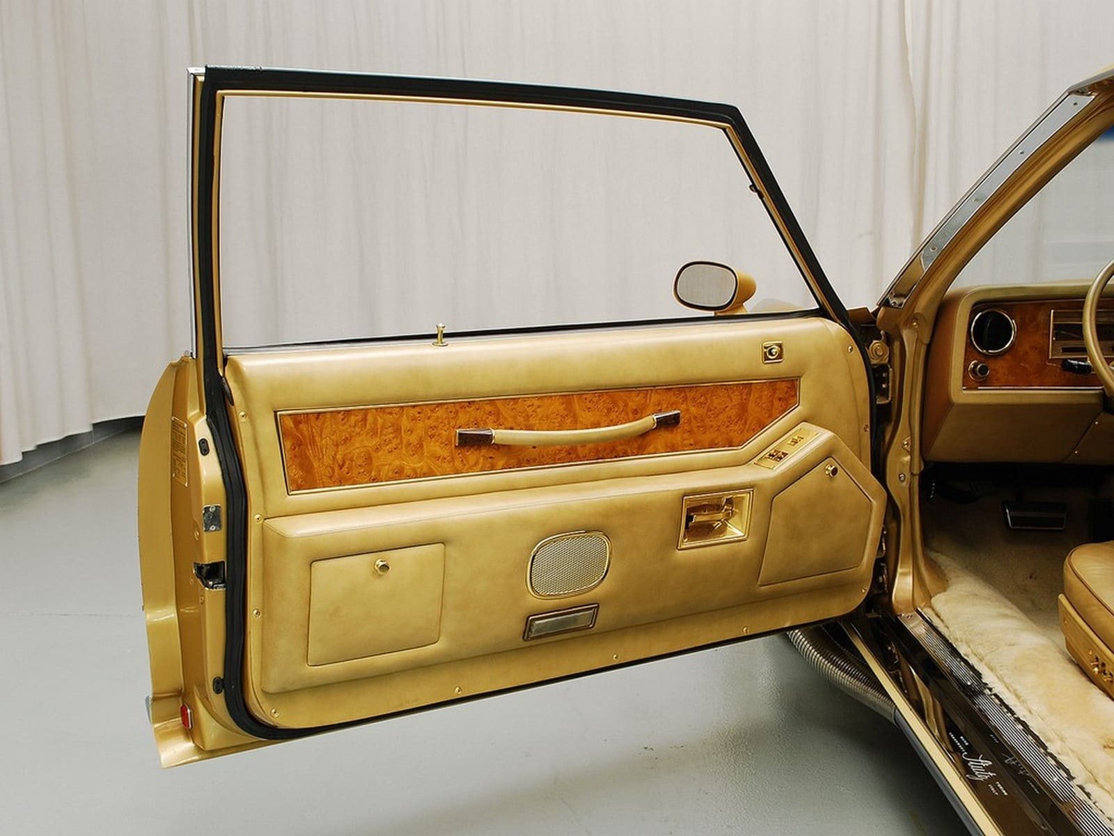 1985 - STUTZ BLACKHAWK GOLD, foto 16