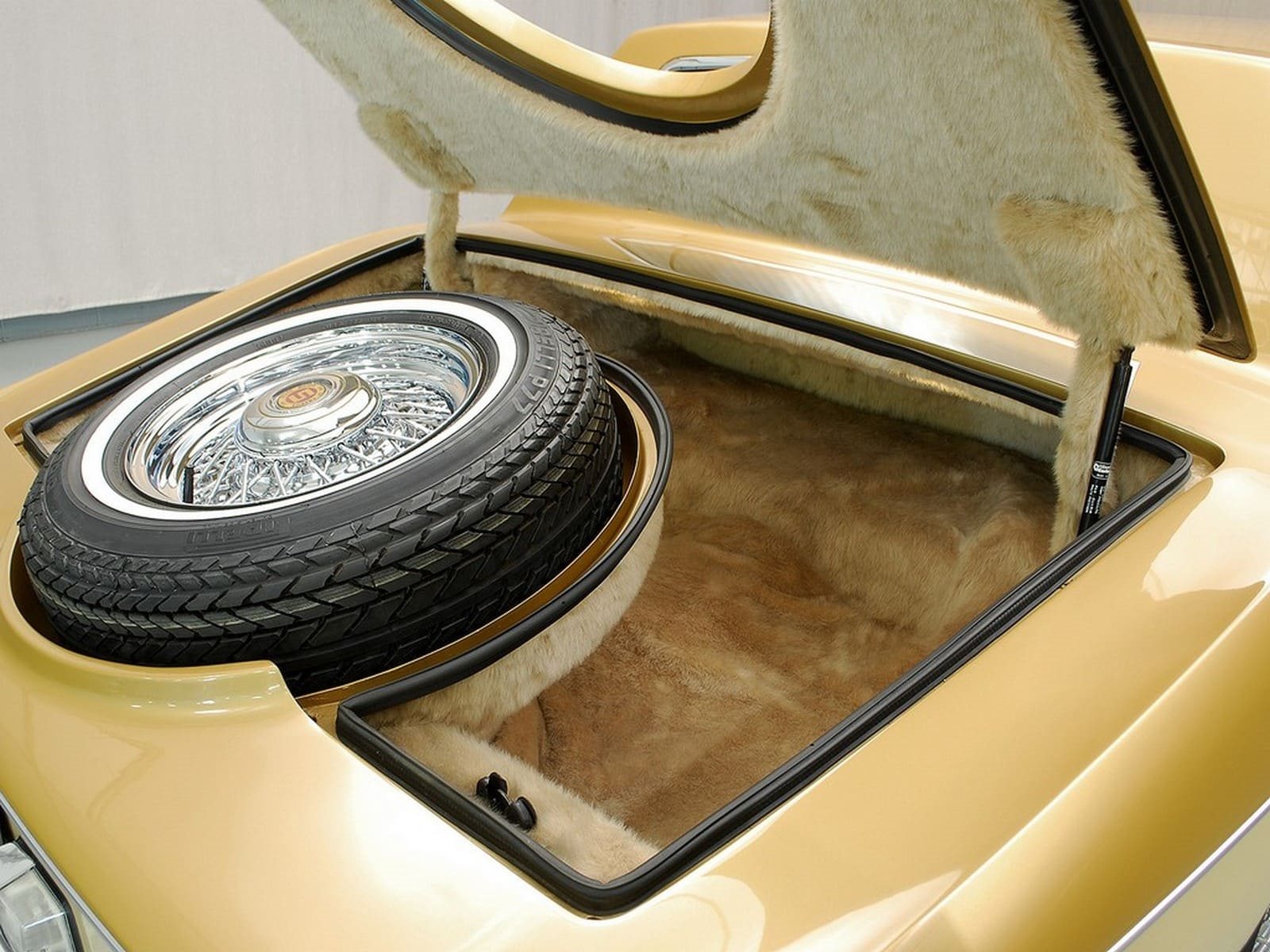 1985 - STUTZ BLACKHAWK GOLD, foto 27