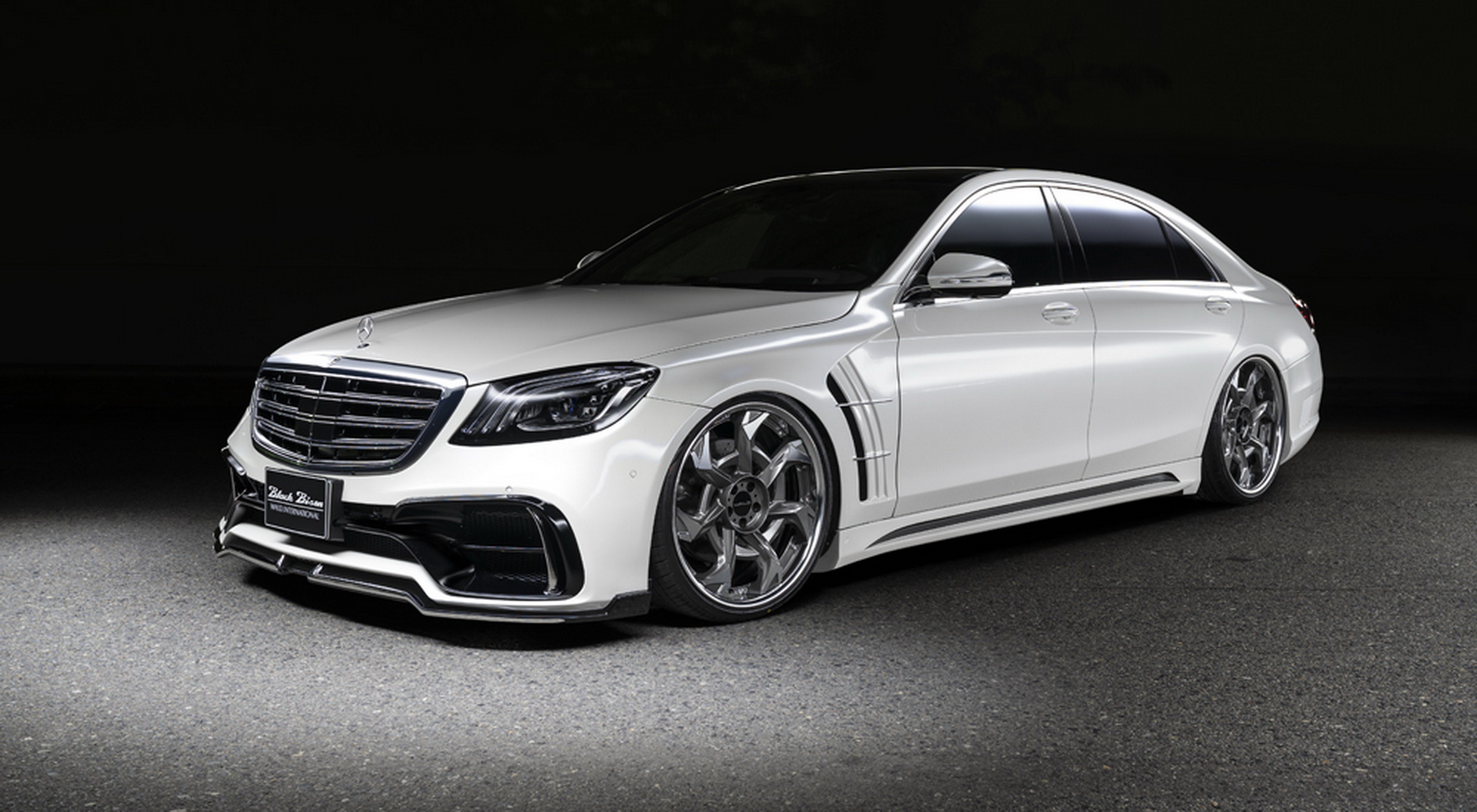 2017 - MERCEDES-BENZ S BLACK BISON BY WALD, foto 2
