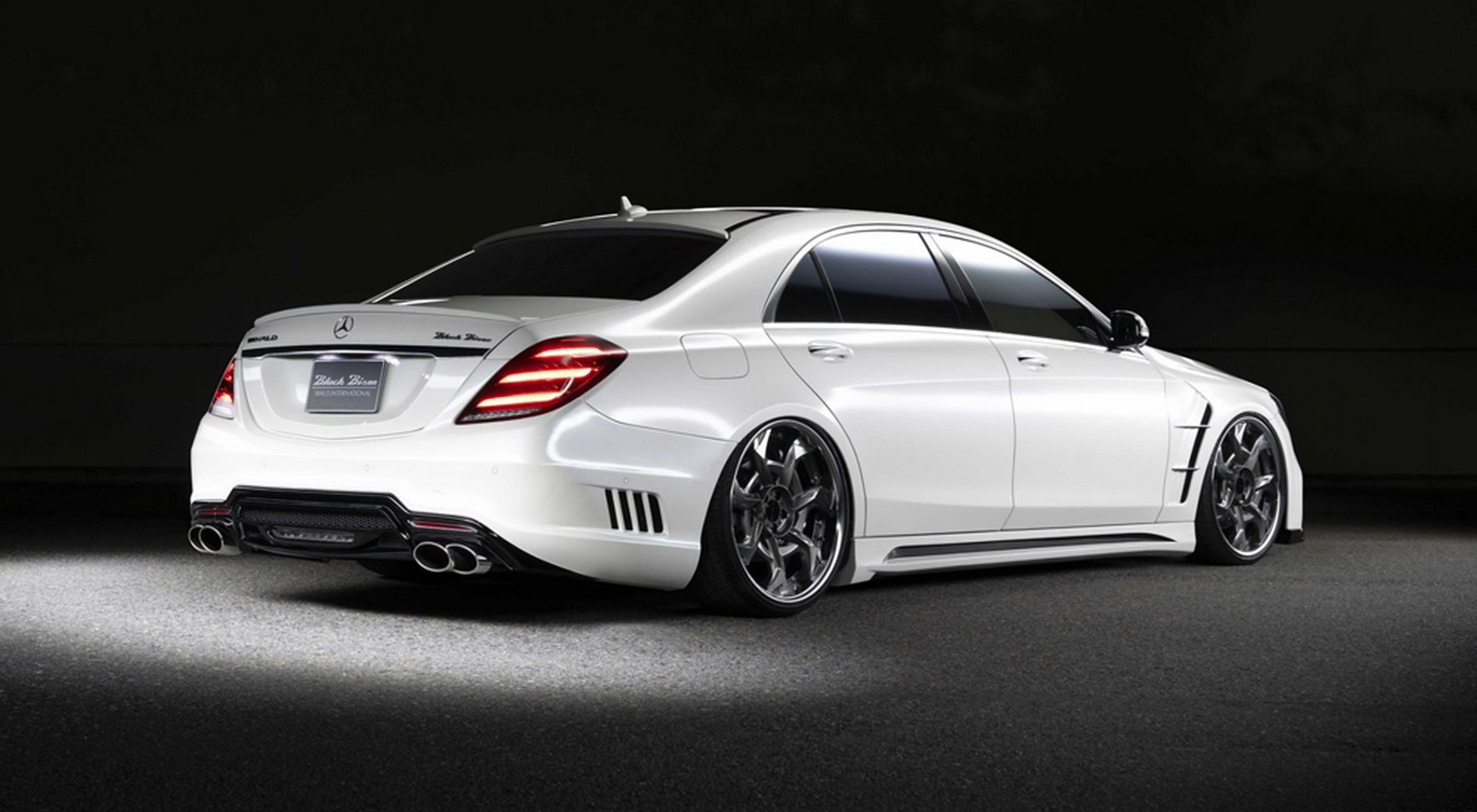 2017 - MERCEDES-BENZ S BLACK BISON BY WALD, foto 3