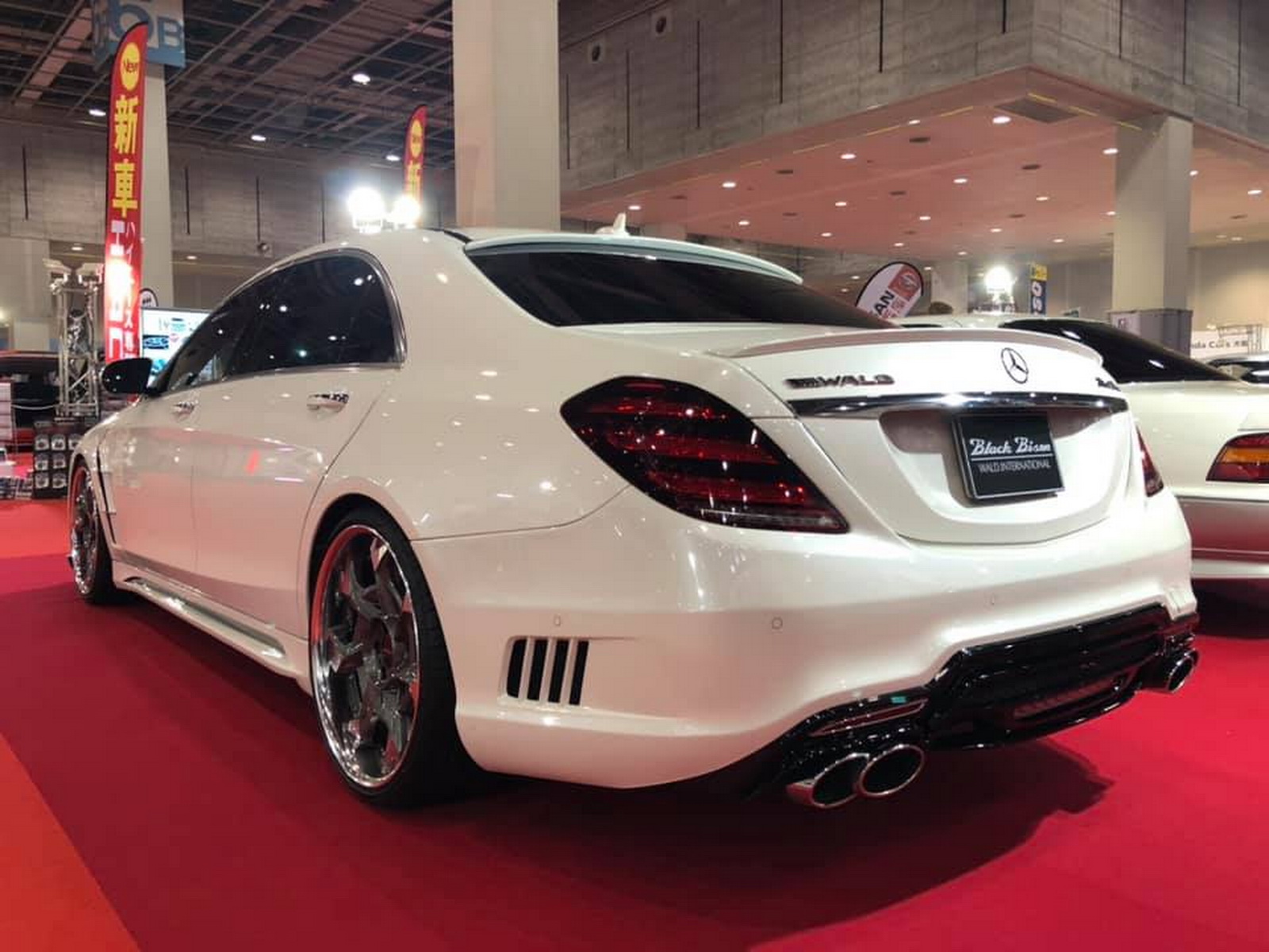 2017 - MERCEDES-BENZ S BLACK BISON BY WALD, foto 13