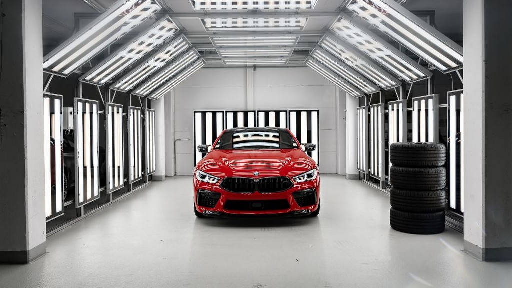 BMW M8 COMPETITION COUPE INDIVIDUAL MANUFAKTUR, foto 6