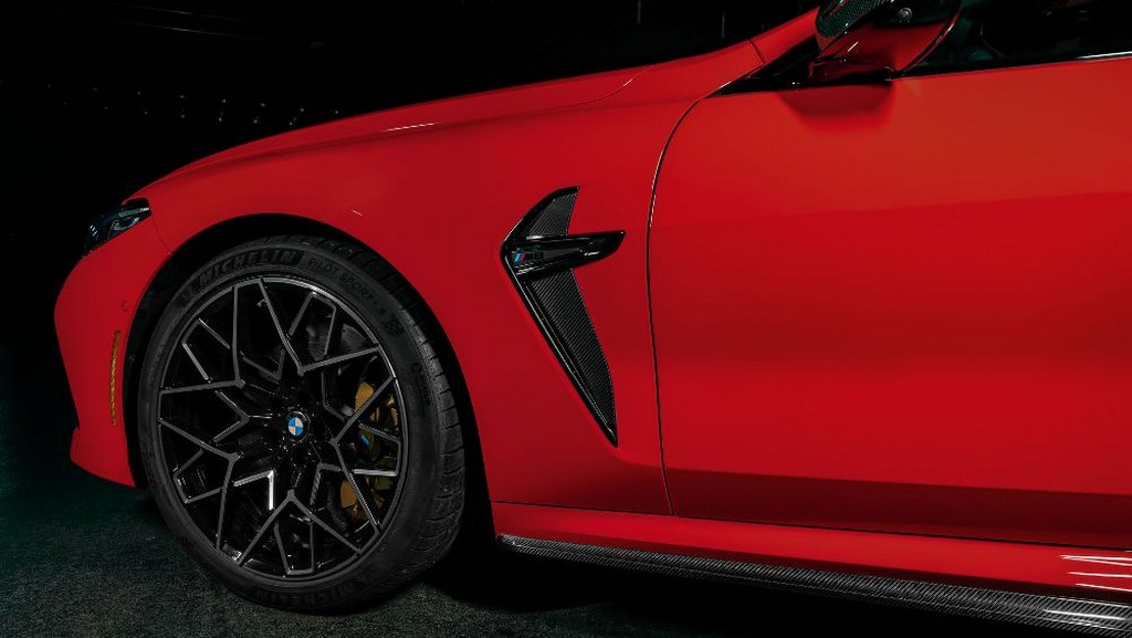 BMW M8 COMPETITION COUPE INDIVIDUAL MANUFAKTUR, foto 8