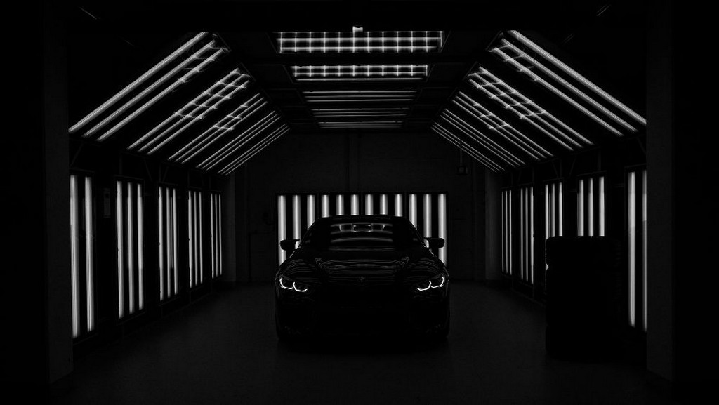 BMW M8 COMPETITION COUPE INDIVIDUAL MANUFAKTUR, foto 12