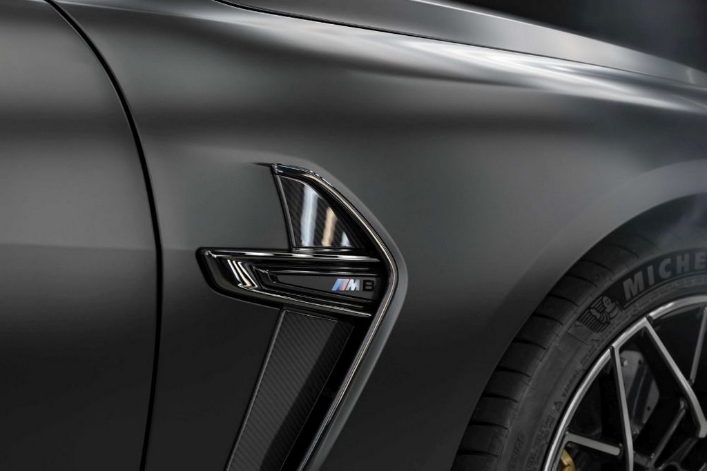 BMW M8 COMPETITION COUPE INDIVIDUAL MANUFAKTUR, foto 17