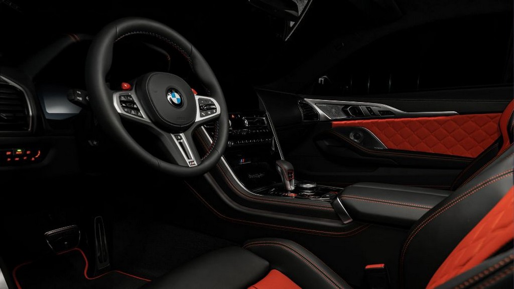BMW M8 COMPETITION COUPE INDIVIDUAL MANUFAKTUR, foto 22