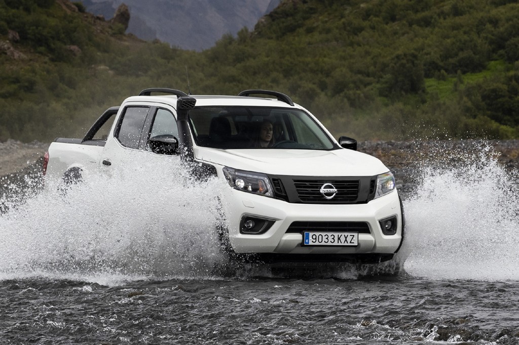 NISSAN NAVARA OFF-ROADER AT32, foto 3