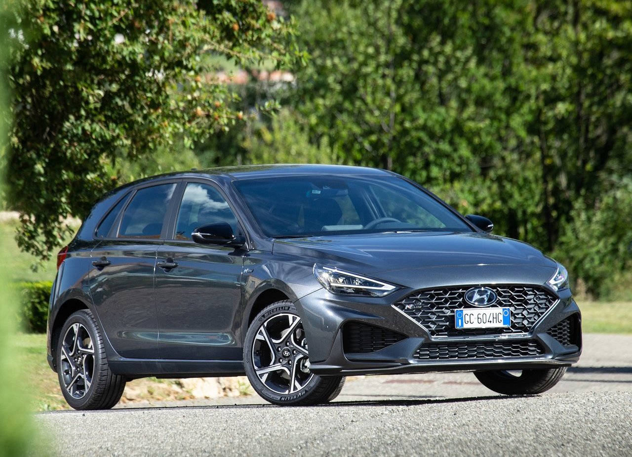 HYUNDAI i30, foto 1