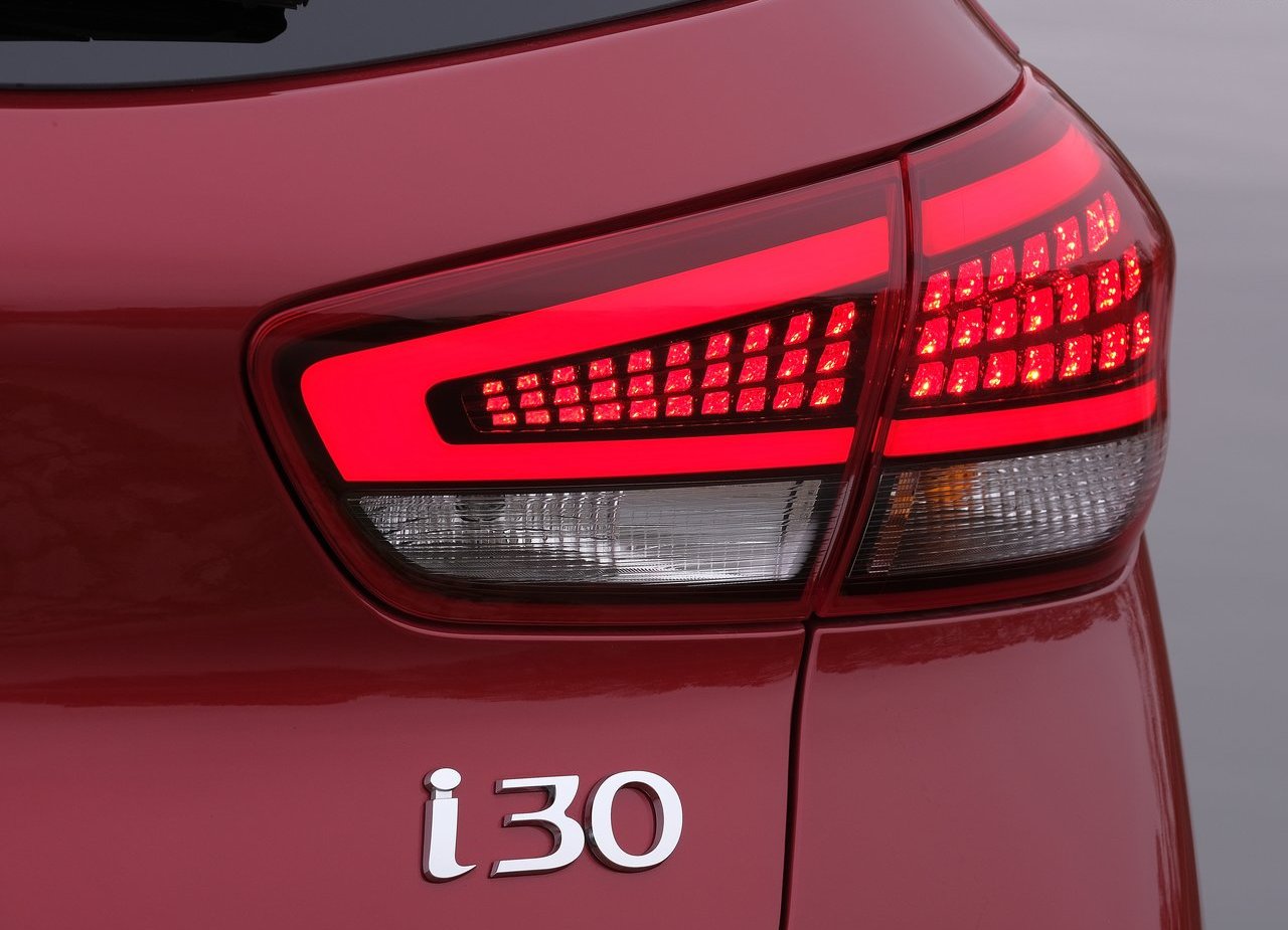 HYUNDAI i30, foto 137