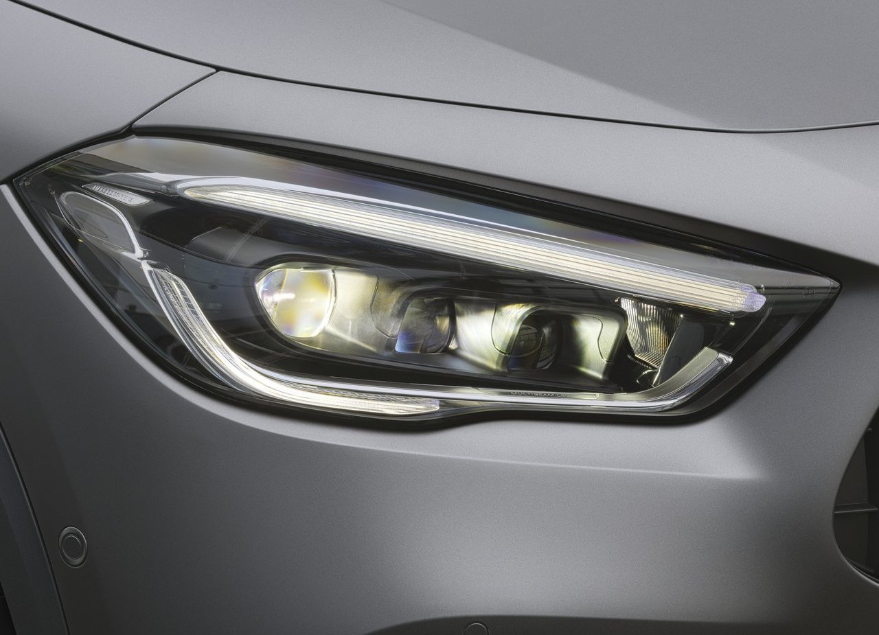 2021 - MERCEDES-AMG GLA 45, foto 16