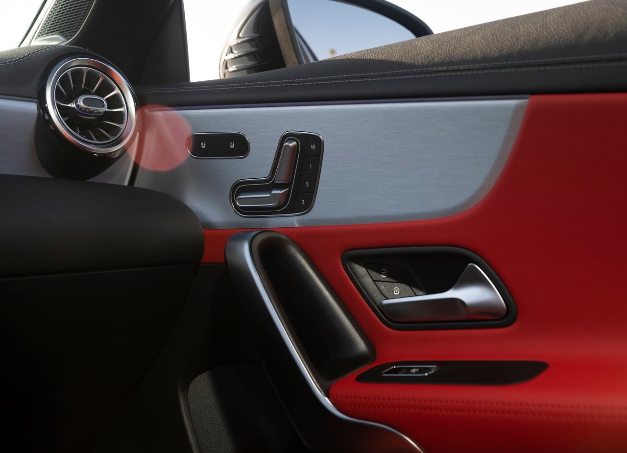 2020 - MERCEDES-AMG CLA 45, foto 45