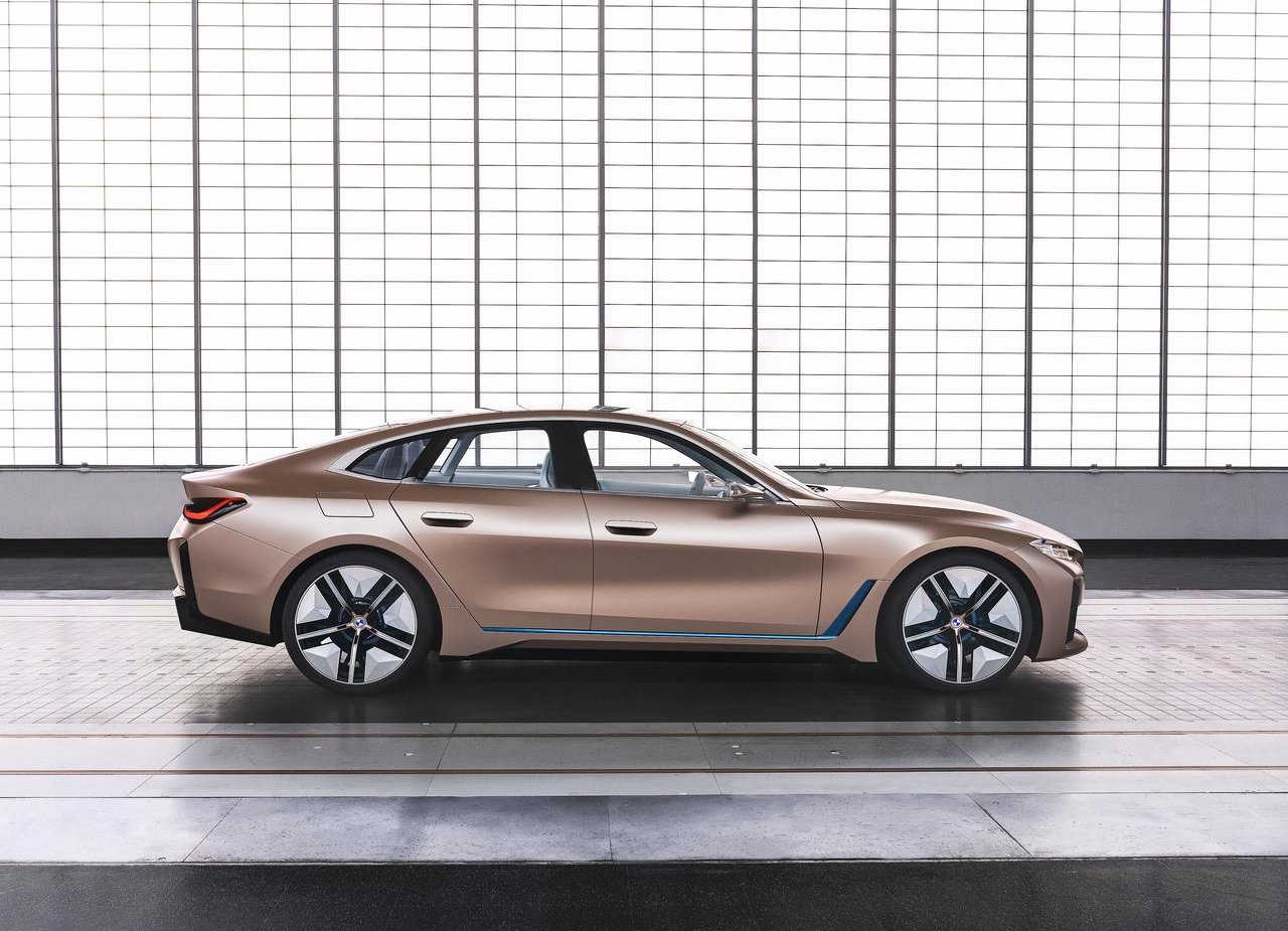BMW i4 CONCEPT, foto 4