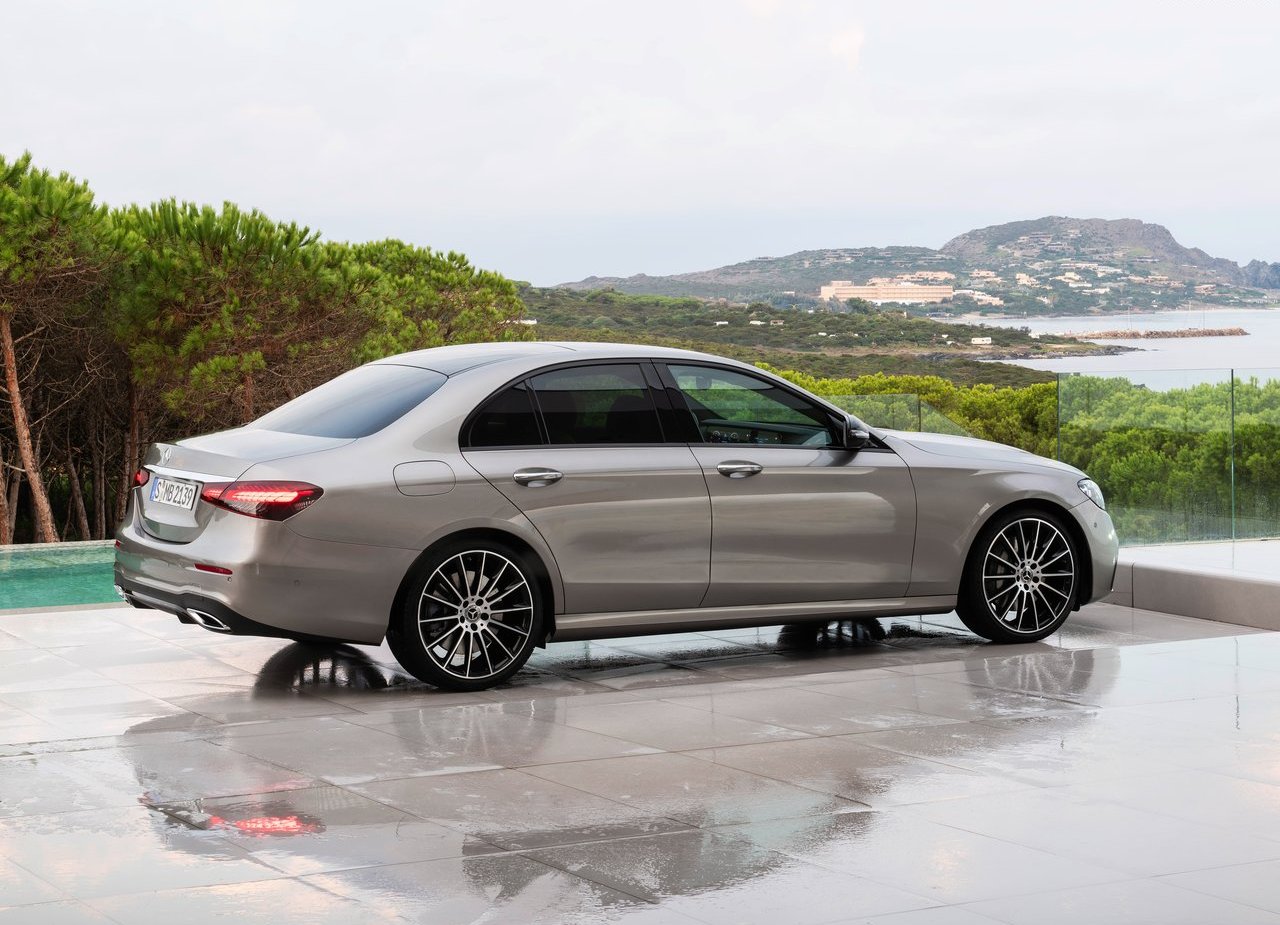 2021 - MERCEDES-BENZ E SEDAN, foto 19
