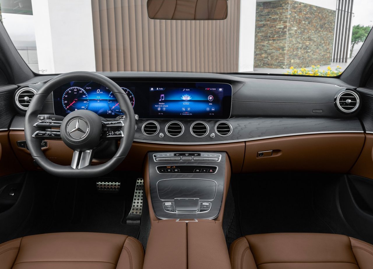 2021 - MERCEDES-BENZ E SEDAN, foto 36