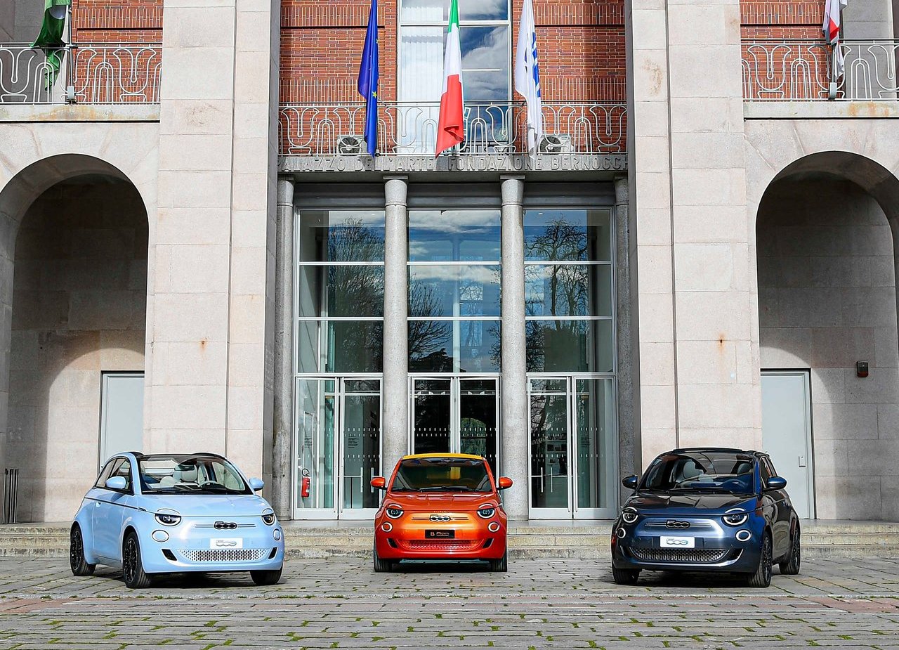 2021 - FIAT 500e CABRIOLET 'LA PRIMA', foto 26
