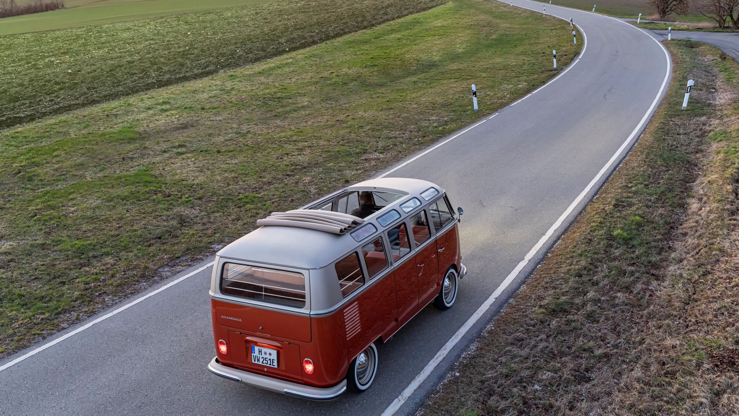 VOLKSWAGEN e-BULLI CONCEPT, foto 4