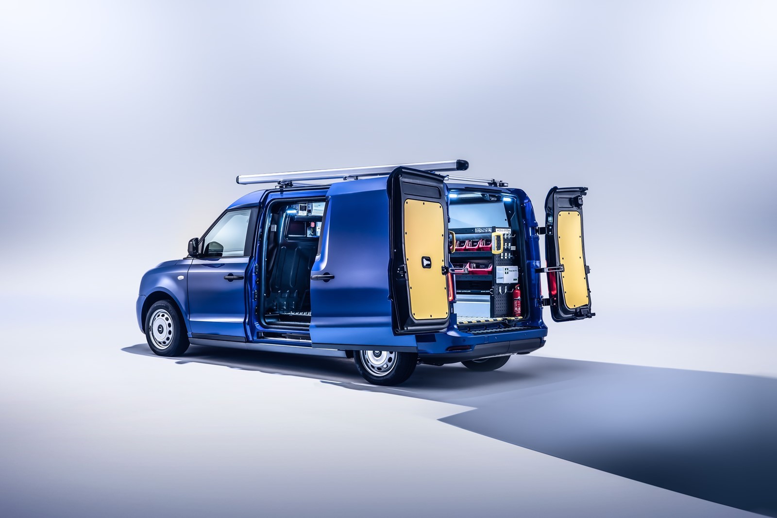 2021 - LEVC VN5, foto 31