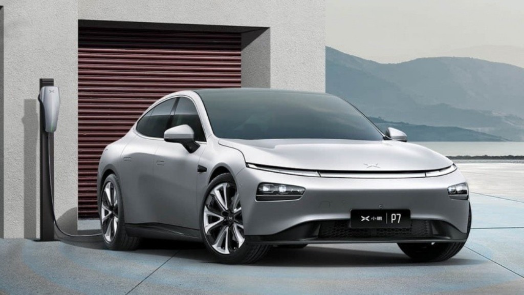 2020 - XPENG P7, foto 1