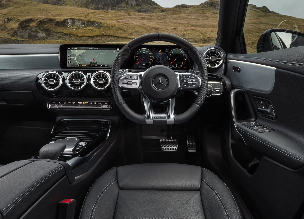 2020 - MERCEDES-AMG A 35 SEDAN UK VERSION, foto 38
