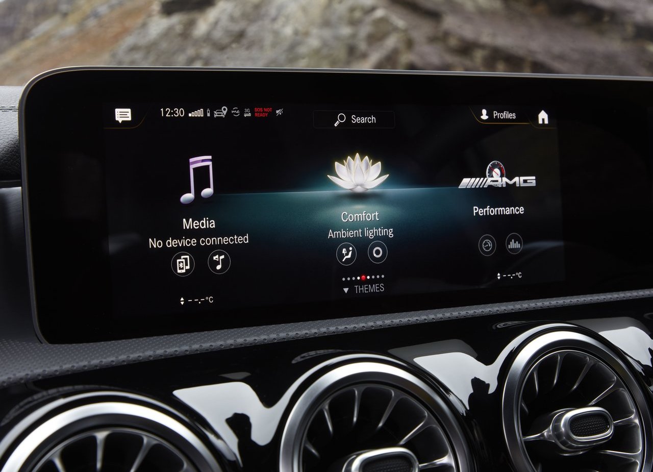 2020 - MERCEDES-AMG A 35 SEDAN UK VERSION, foto 66