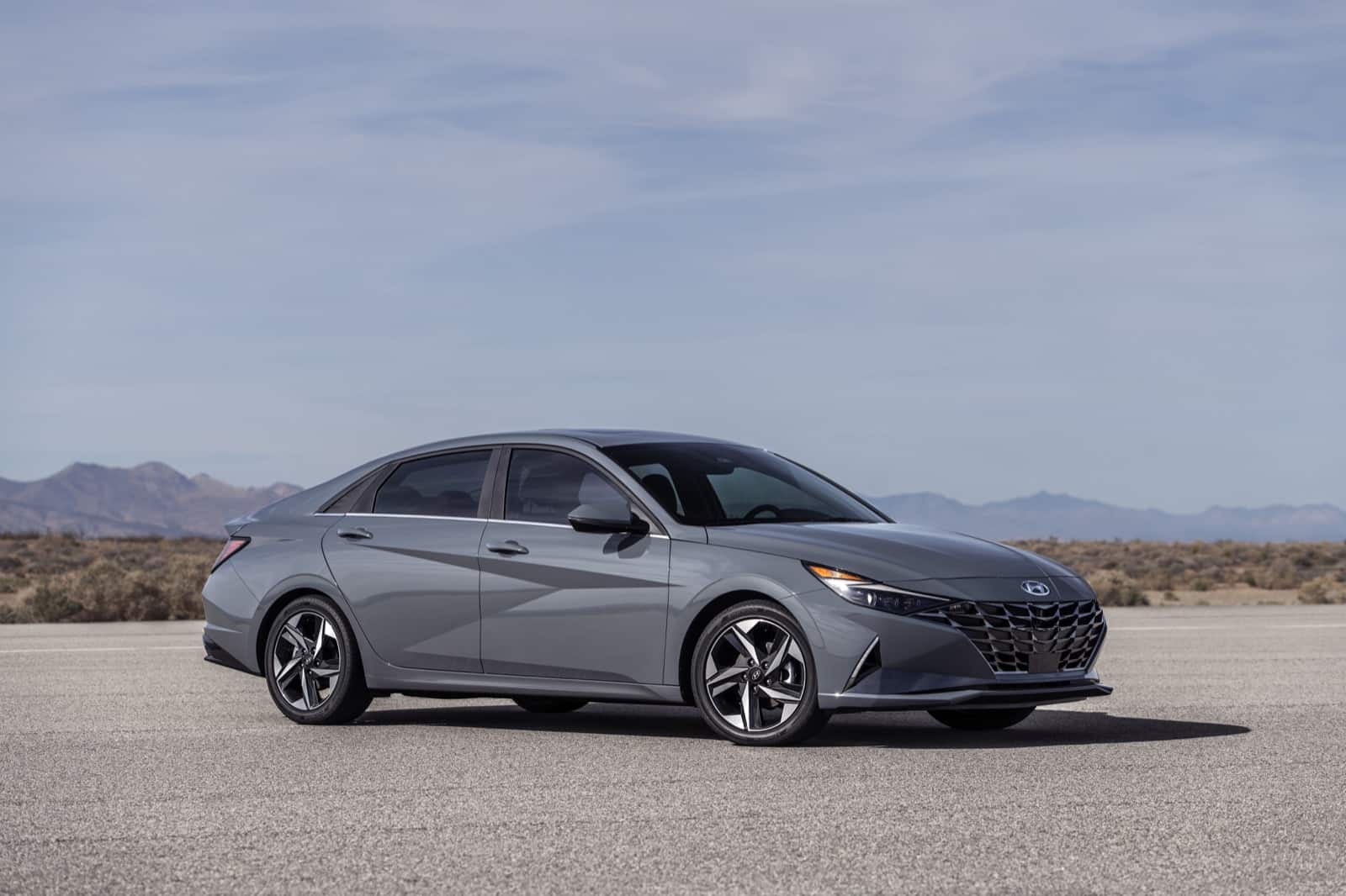 HYUNDAI ELANTRA HYBRID, foto 3