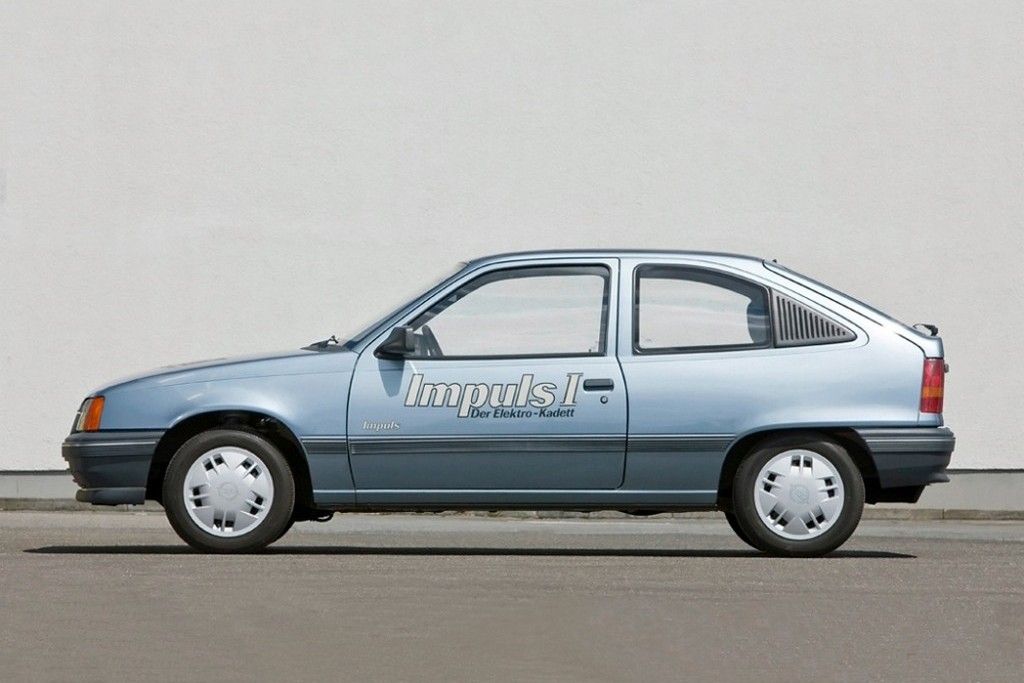 1990 - OPEL IMPULS, foto 2