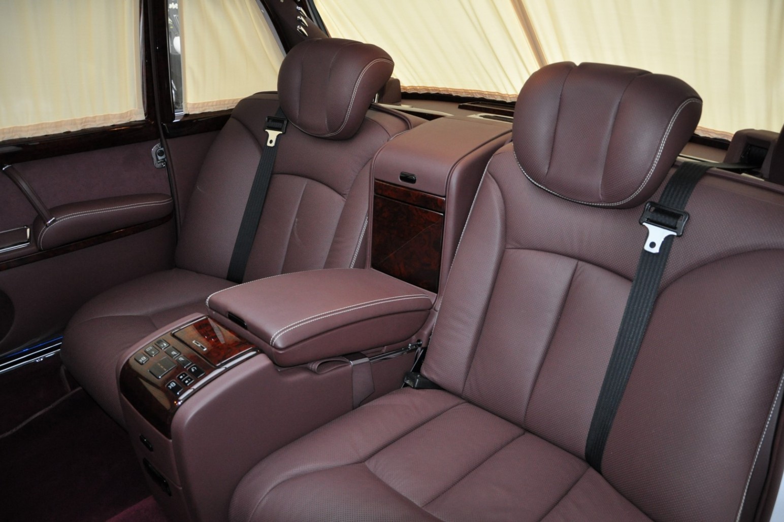 MERCEDES-BENZ 600 PULLMAN MAYBACH, foto 16
