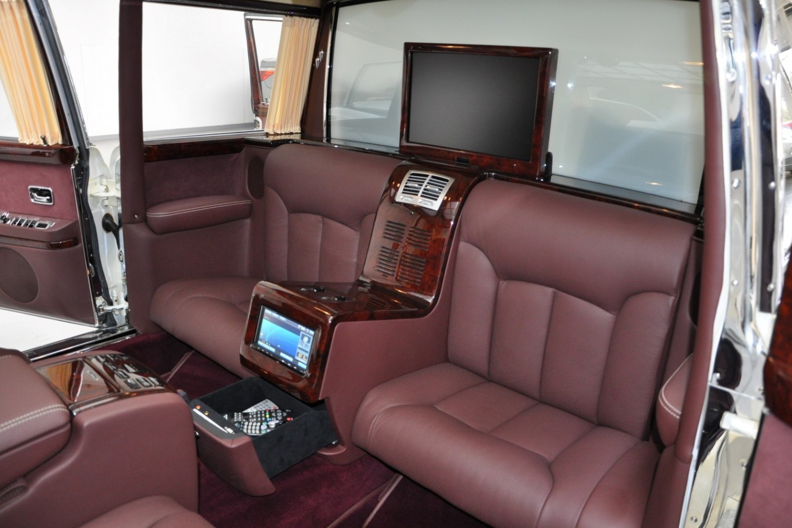 MERCEDES-BENZ 600 PULLMAN MAYBACH, foto 29