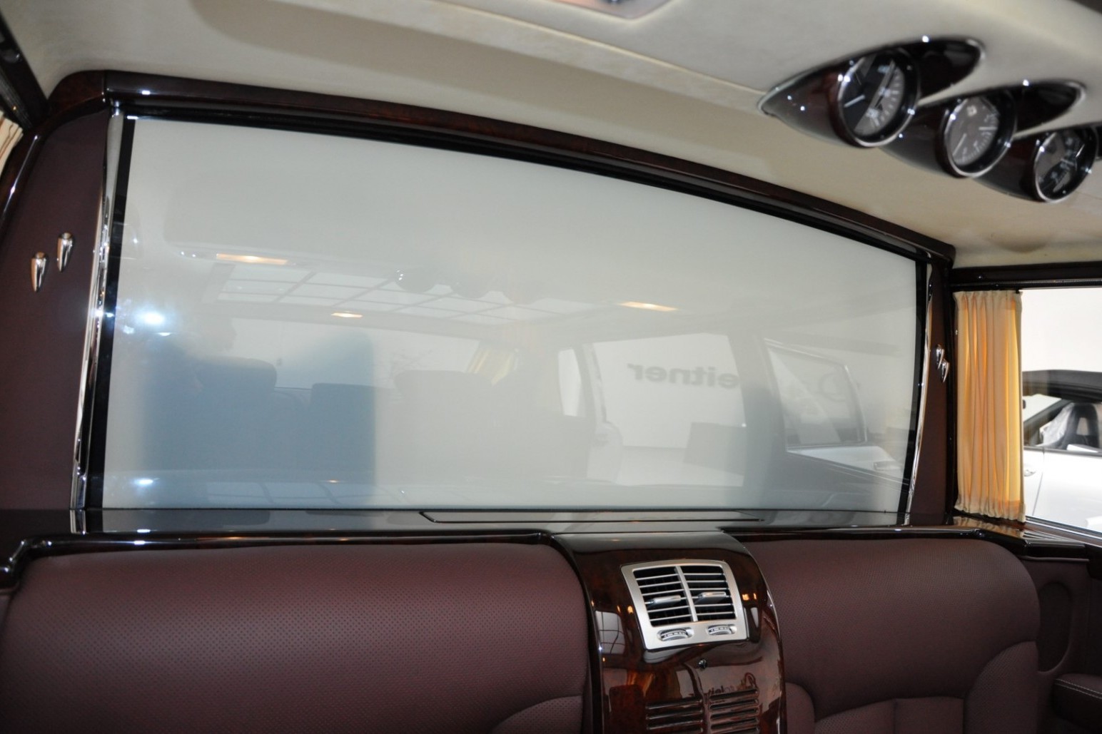 MERCEDES-BENZ 600 PULLMAN MAYBACH, foto 52