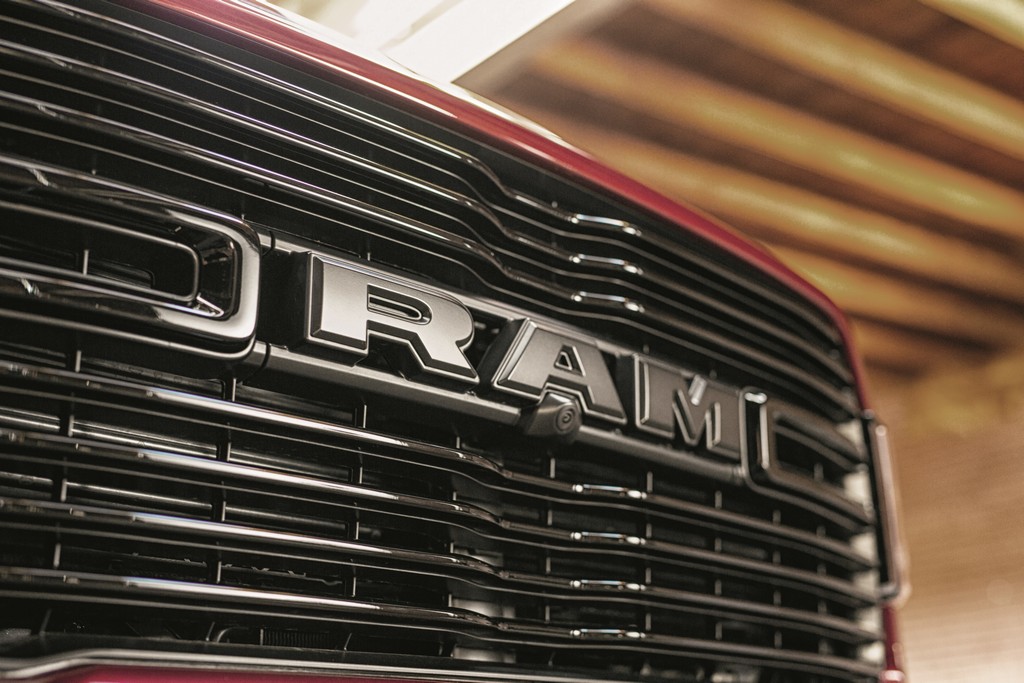 RAM 2500 NIGHT EDITION, foto 7