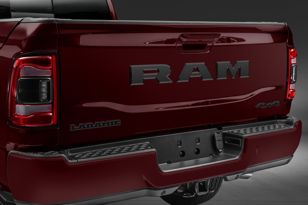RAM 2500 NIGHT EDITION, foto 8