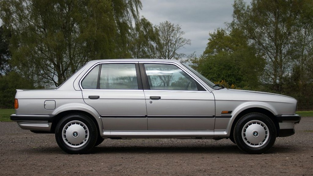 BMW 325iX SEDAN, foto 2