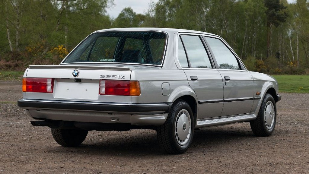 BMW 325iX SEDAN, foto 3