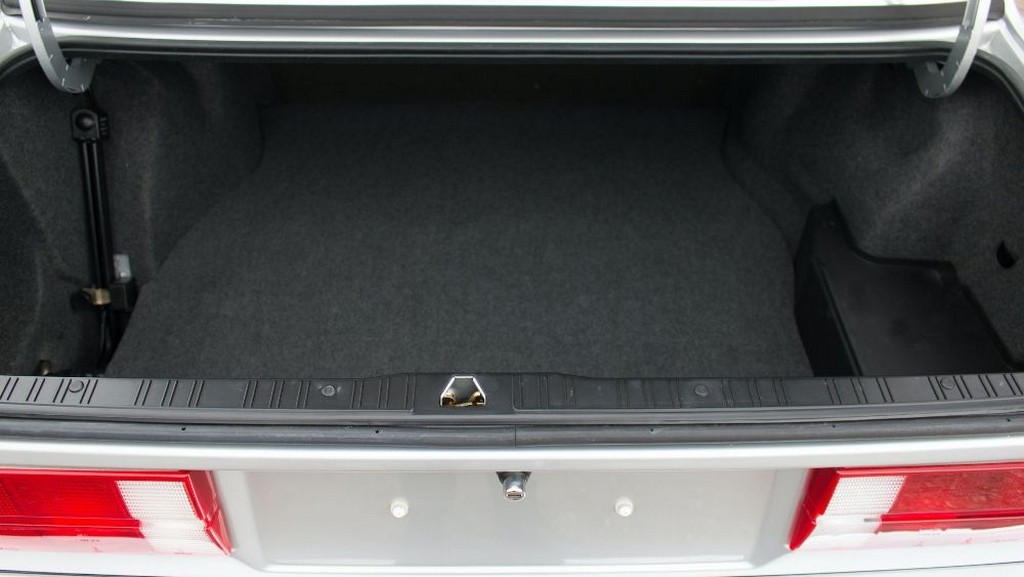 BMW 325iX SEDAN, foto 12