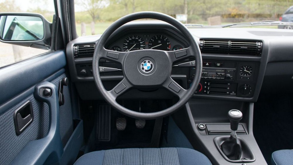BMW 325iX SEDAN, foto 16