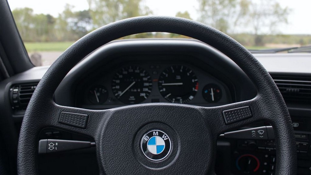BMW 325iX SEDAN, foto 17