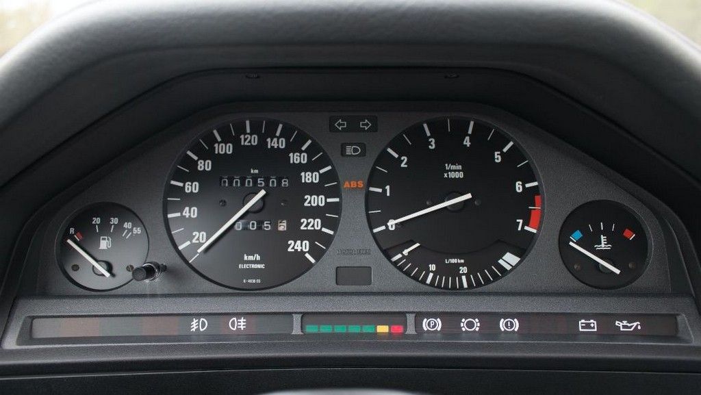 BMW 325iX SEDAN, foto 18