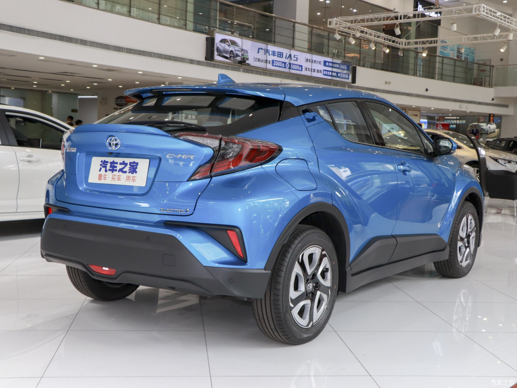 TOYOTA C-HR EV, foto 6