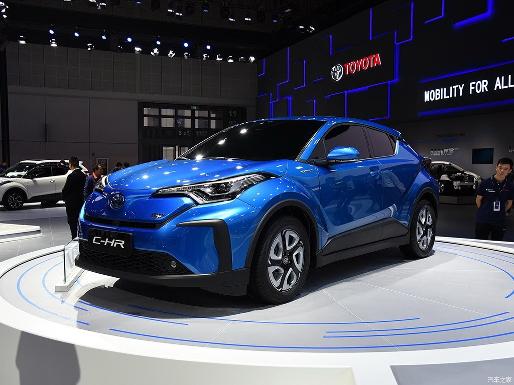 TOYOTA C-HR EV, foto 21