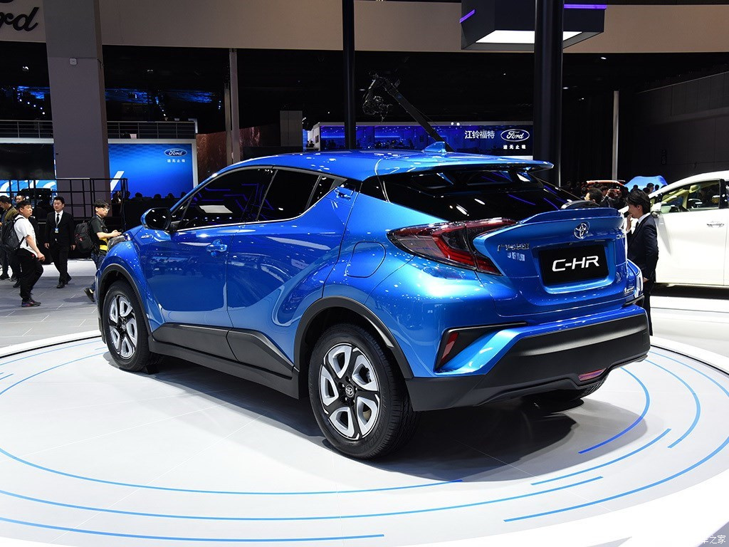 TOYOTA C-HR EV, foto 24