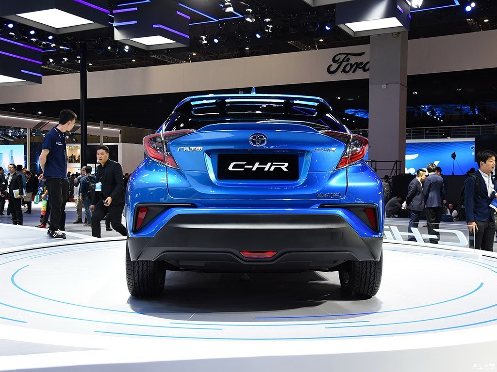 TOYOTA C-HR EV, foto 25
