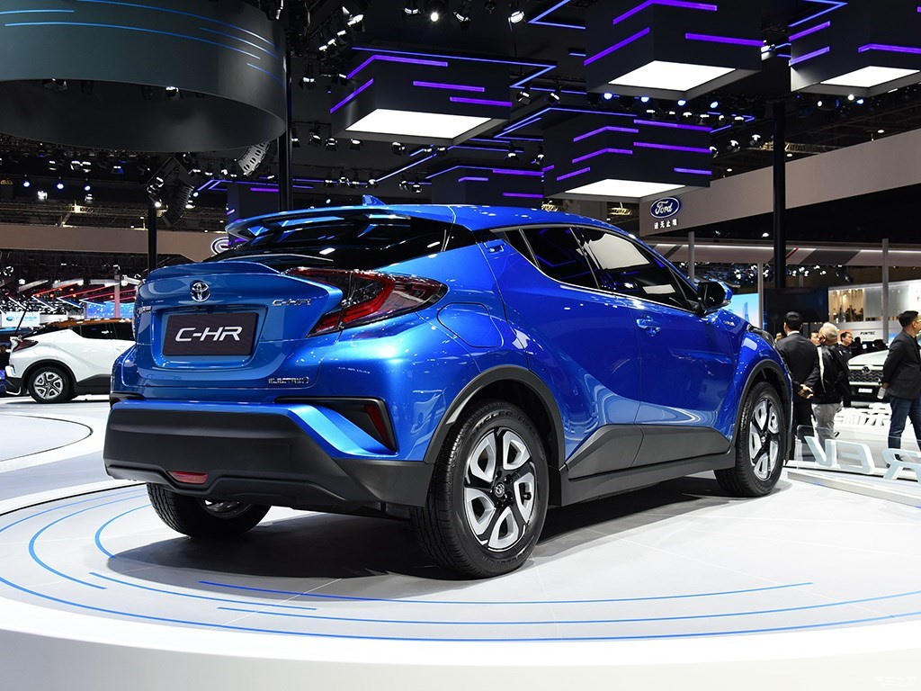 TOYOTA C-HR EV, foto 26